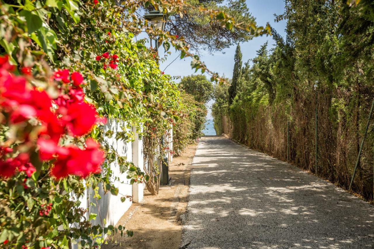 Beachside Cosy Apartment With Pool Estepona Luaran gambar